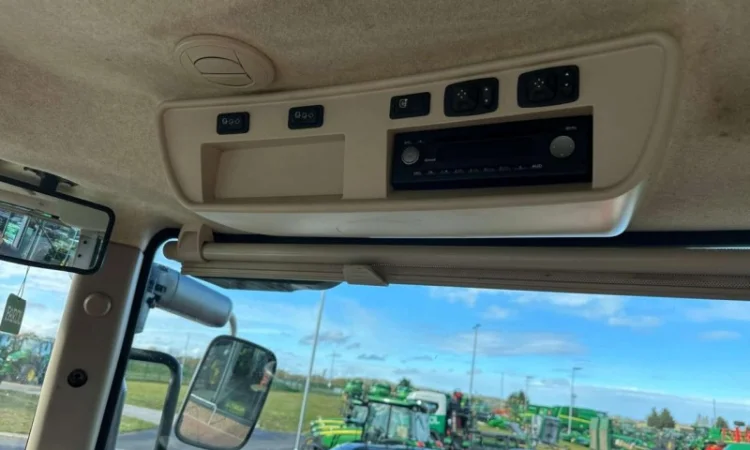 Трактор John Deere 7310R (2016) - фото № 7