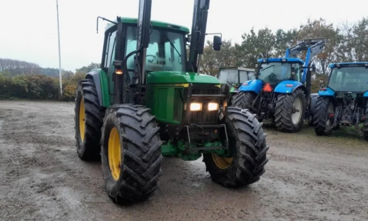 Трактор John Deere 6910 (2000) - Power Shift - фото № 3