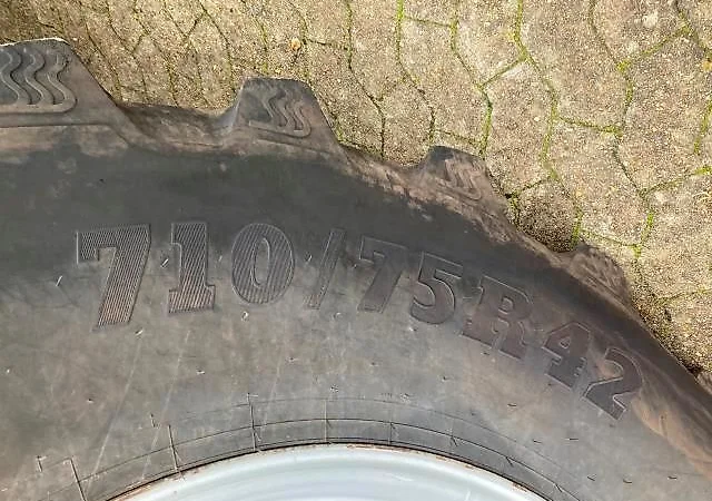 Трактор Case IH MAGNUM 340 (2017) - фото № 12