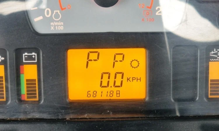 Трактор гусеничний Challenger MT 755 E - фото № 3