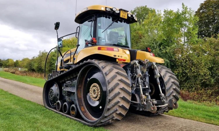Трактор гусеничний Challenger MT 755 E - фото № 16