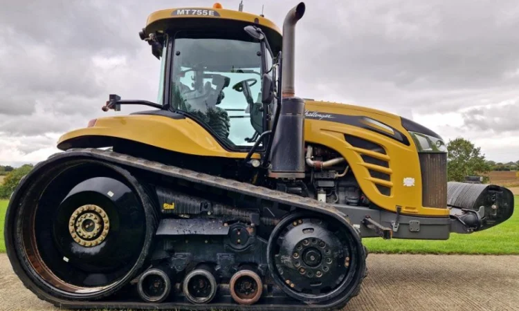 Трактор гусеничний Challenger MT 755 E - фото № 12