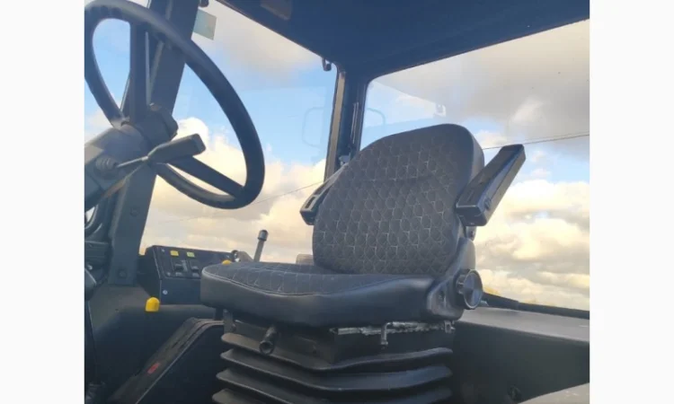 Трактор МТЗ 1221.2 TROPIK Export - фото № 6