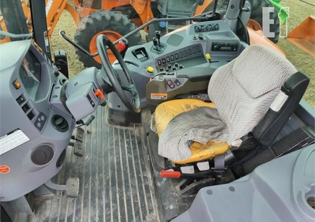 Продам трактор Kubota M6-111 - фото № 11