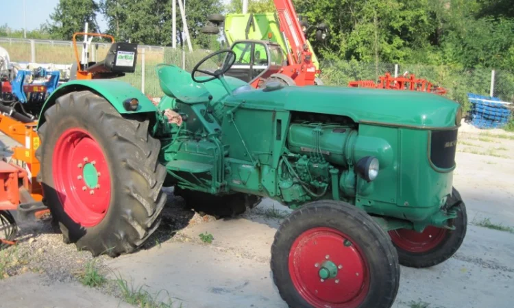 Трактор DEUTZ-FAHR D50 - фото № 2