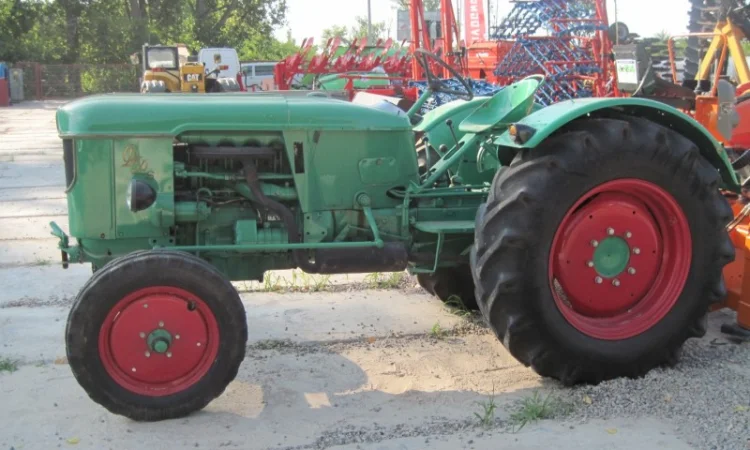 Трактор DEUTZ-FAHR D50 - фото № 4