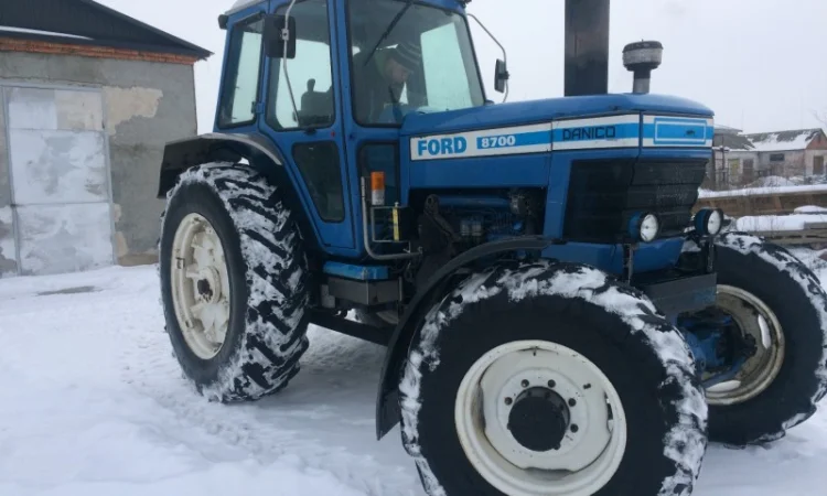 Трактор Форд - фото № 1