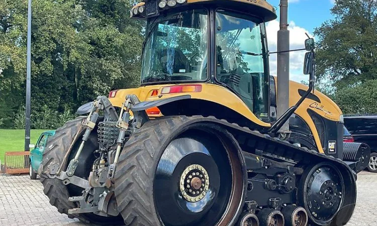 Трактор гусеничний Challenger MT 765B - фото № 6