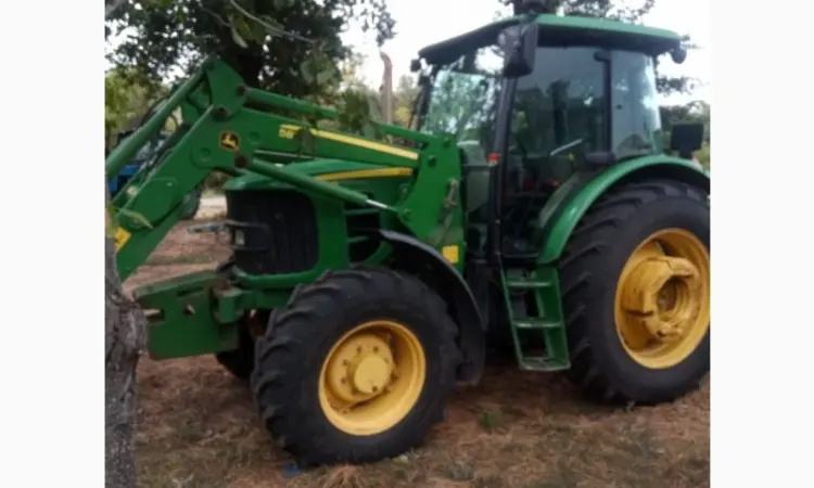 Колісний трактор John Deere 6130D - фото № 1