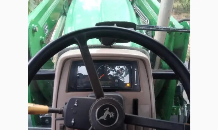 Колісний трактор John Deere 6130D - фото № 8