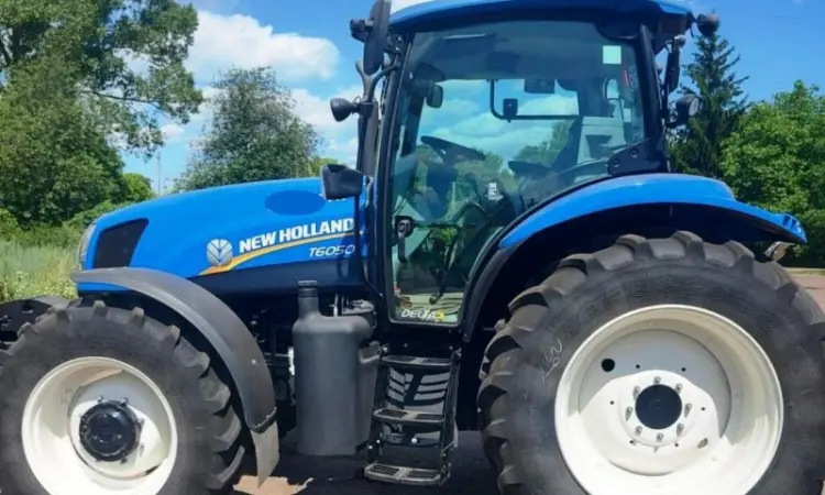 Трактор New Holland T6050 DELTA - фото № 4