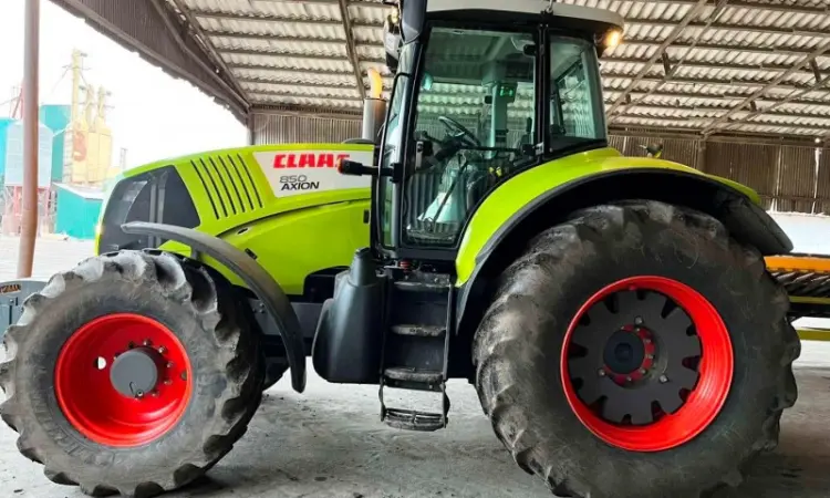 Трактор колісний Claas Axion 850 - фото № 1