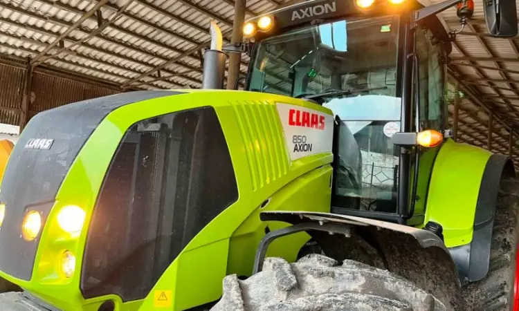 Трактор колісний Claas Axion 850 - фото № 3