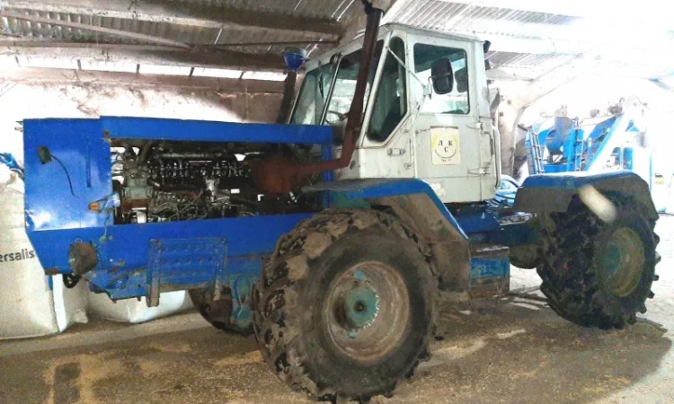 Трактор колесный ХТЗ Т-150 Двигатель МТЗ Д-260.4 - фото № 1