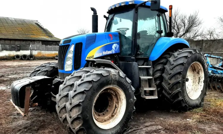 Трактор New Holland T8040 к.с. 315 - фото № 2