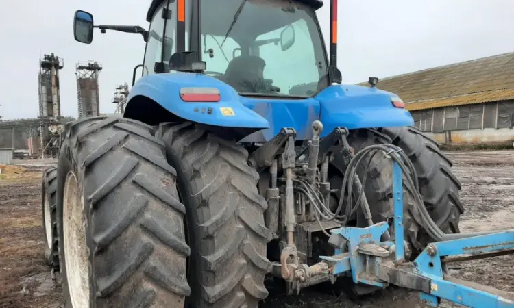 Трактор New Holland T8040 к.с. 315 - фото № 3