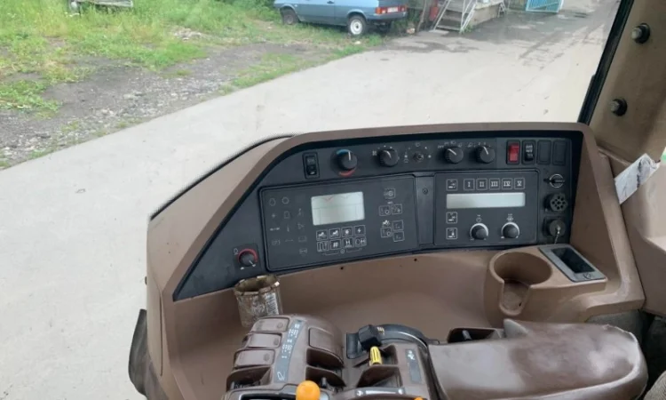Трактор John Deere 8520 - фото № 6