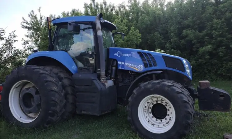 Трактор колісний New Holland T8.390 2011 рік - фото № 1
