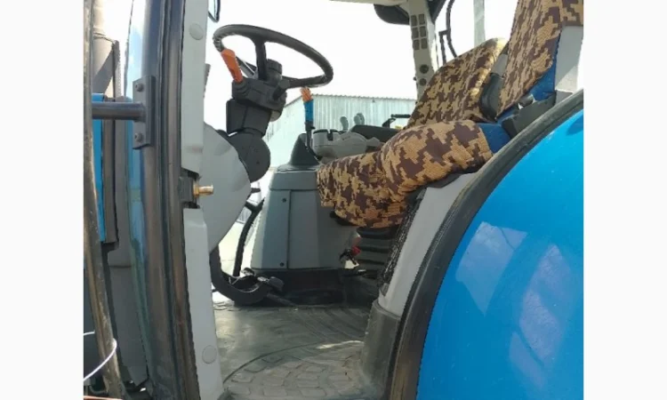 Трактор New Holland Т7060 - фото № 5