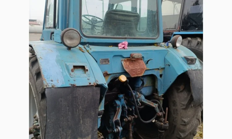 Трактор (сільхозтехніка) МТЗ 80 - фото № 11