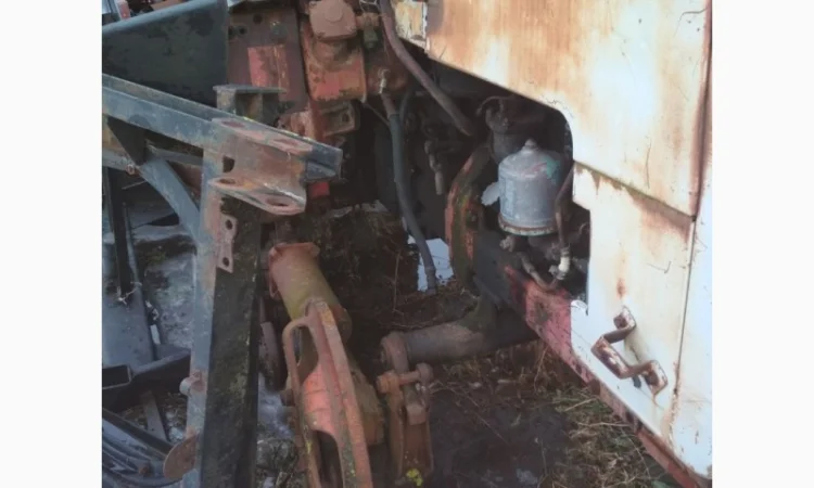 Пр. трактор Т-70 по запчастях, с гусеницей - фото № 6