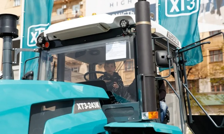 Трактор ХТЗ-248К.20 - фото № 4