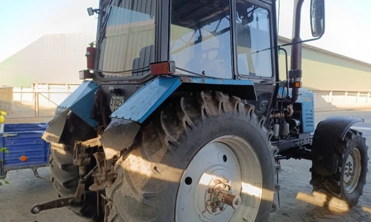 Трактор МТЗ 1221 - фото № 1