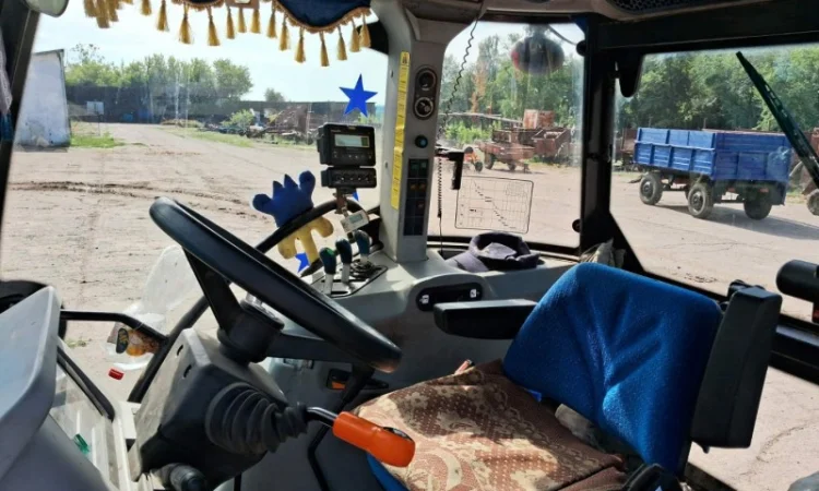 Трактор New Holland TD 5.110 - фото № 3