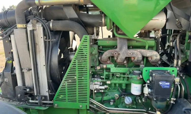 Трактор John Deere 6110B - фото № 4
