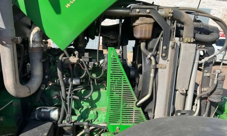 Трактор John Deere 6110B - фото № 5