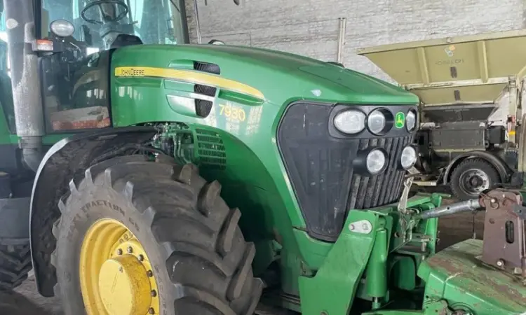 Трактор John Deere 7930 - фото № 1