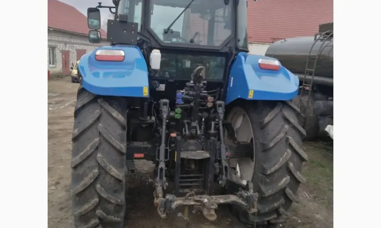 Трактор New Holland 5.110S - фото № 3