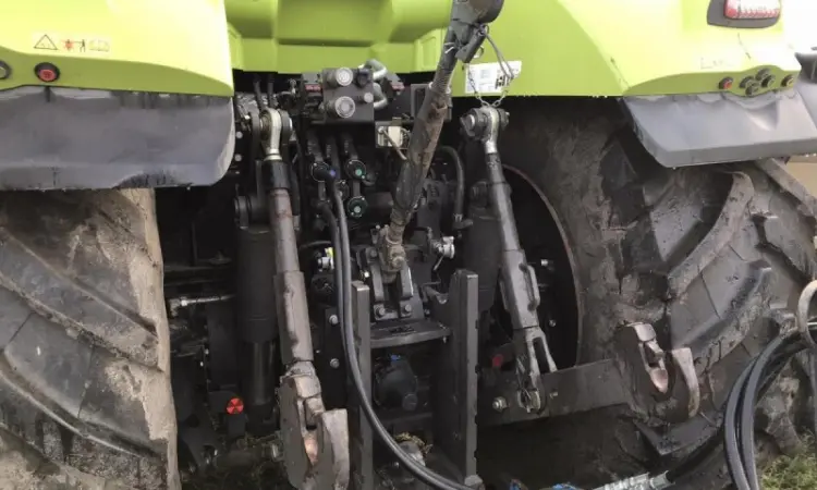 Трактор Claas Axion 930 - фото № 3