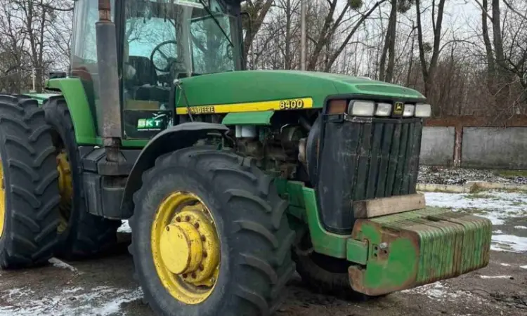 Трактор John Deere 8400 - фото № 1