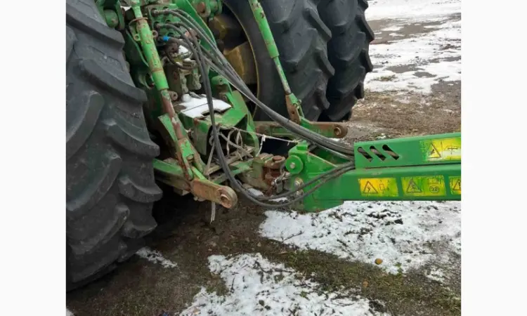 Трактор John Deere 8400 - фото № 8