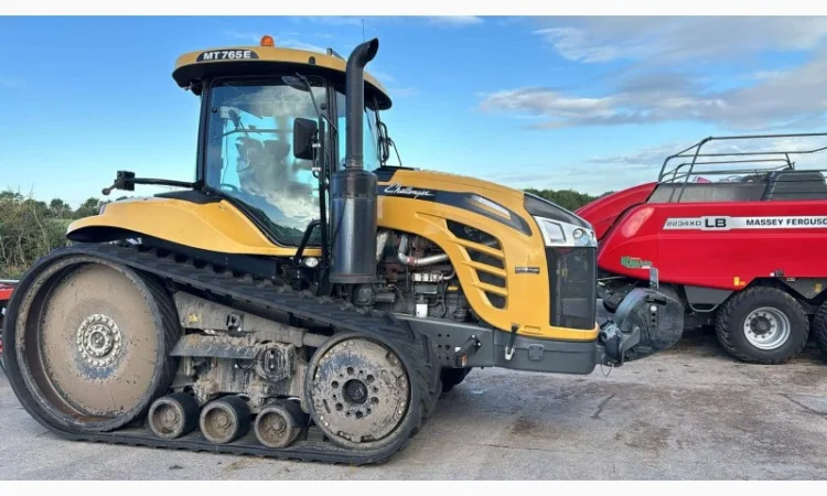 Challenger MT765E 2015 р - фото № 3
