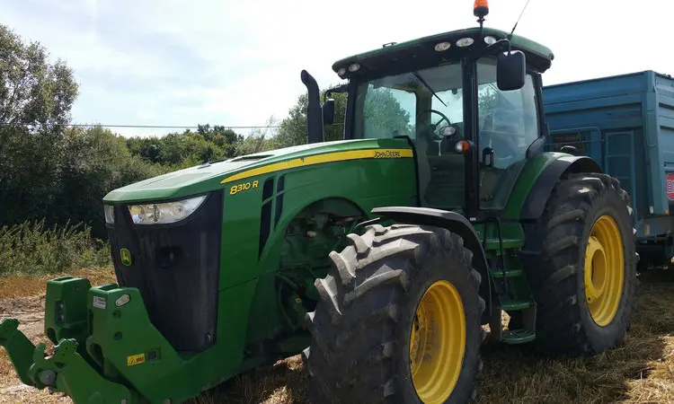 Трактор John Deere 8310 R 2014 года - фото № 1
