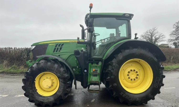 Трактор John Deere 6215R 2020 рік - фото № 6