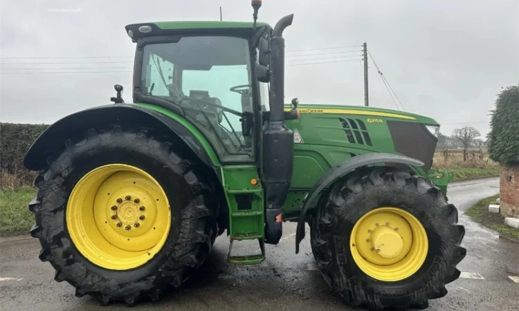 Трактор John Deere 6215R 2020 рік - фото № 7