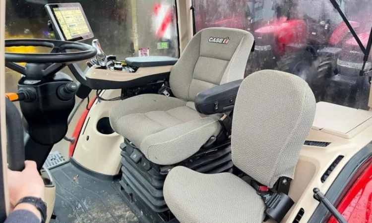 CASE IH Magnum 340 AFS Connect 2021 р - фото № 11