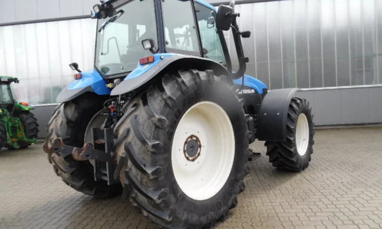 Трактор New Holland TM 150 2001 года - фото № 4