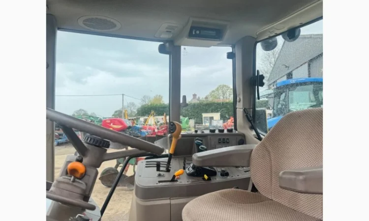 John Deere 6115M 2014 рік - фото № 10