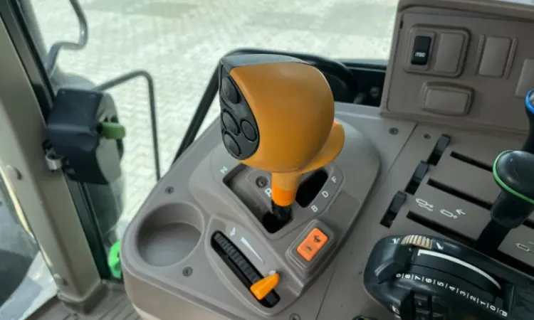 John Deere 6120M 2017 р - фото № 12