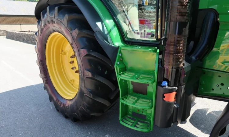 John Deere 6130R - фото № 5