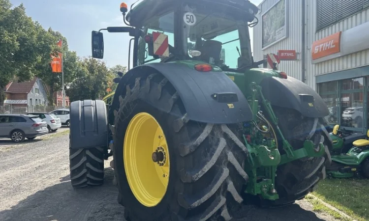 John Deere 8400R Ultimate Edition 2018 р - фото № 4