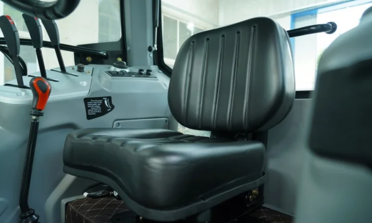 Трактор колісний RAGNAR R90 (90 к.с.) - фото № 9
