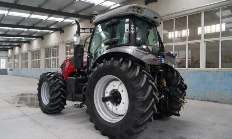 Трактор колісний RAGNAR R180 (180 к.с.) - фото № 2