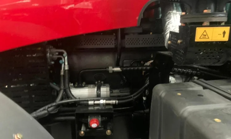 Трактор колісний RAGNAR R200 (200 к.с.) - фото № 3