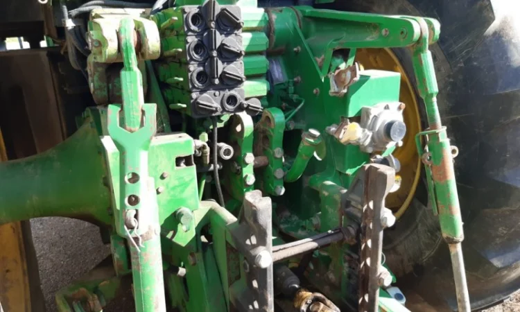 Трактор John Deere 8400 - фото № 5