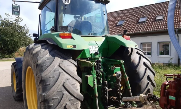 Трактор John Deere 8400 - фото № 8